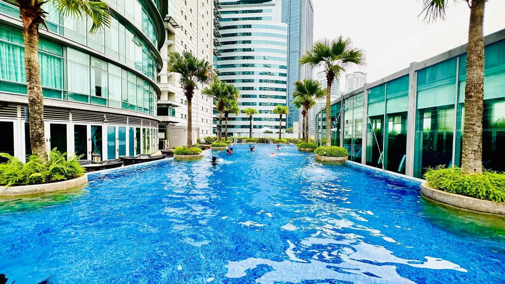 Sky suites @ KLCC Home Stay Kuala Lumpur